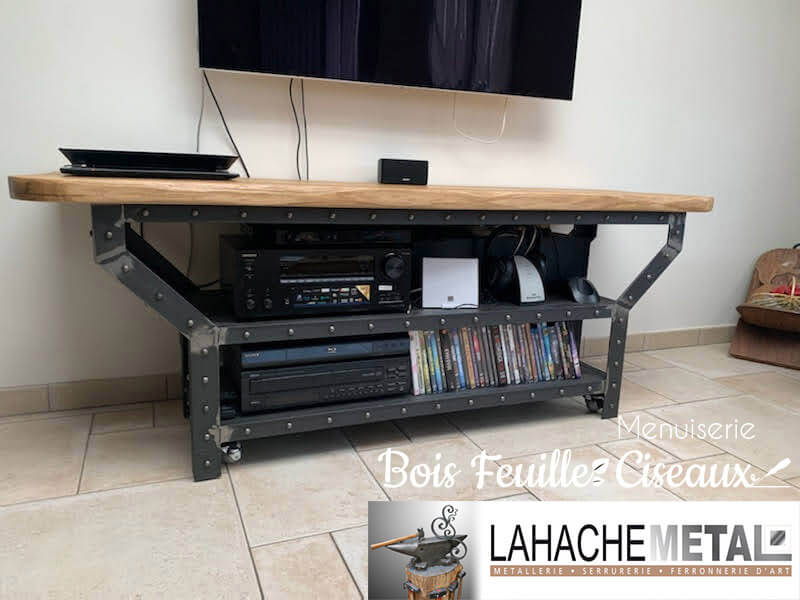Meuble TV en bois et en métal