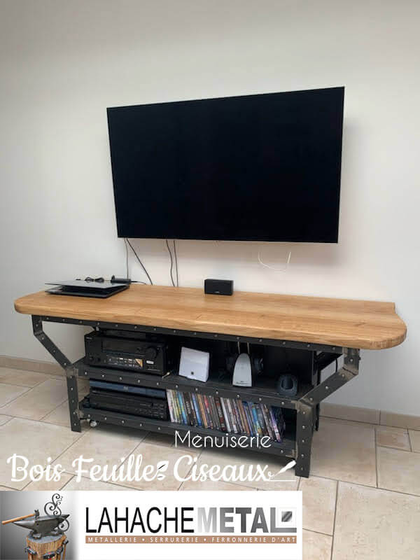 Meuble TV en bois et en métal