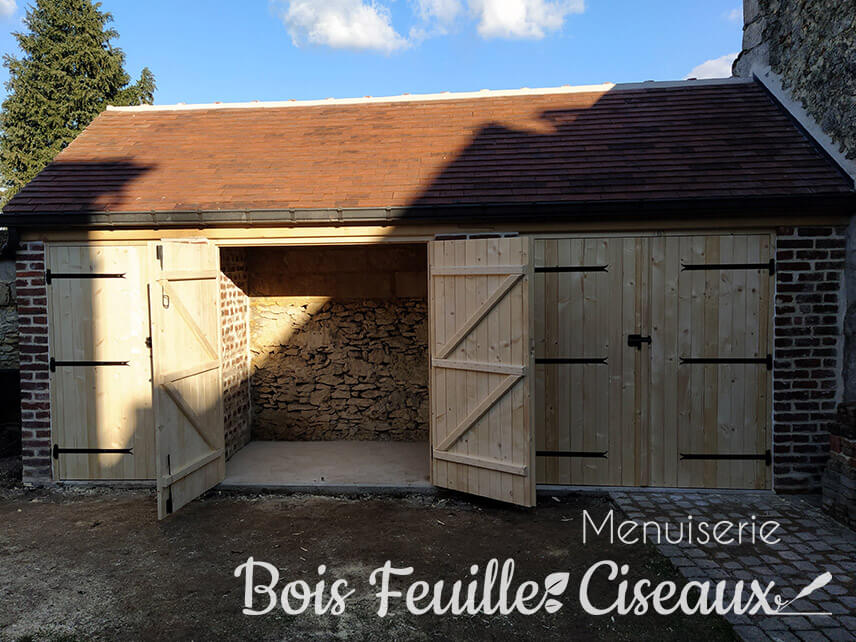 Portes extérieures en bois dépendance
