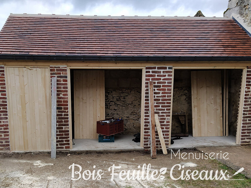 Portes extérieures en bois dépendance