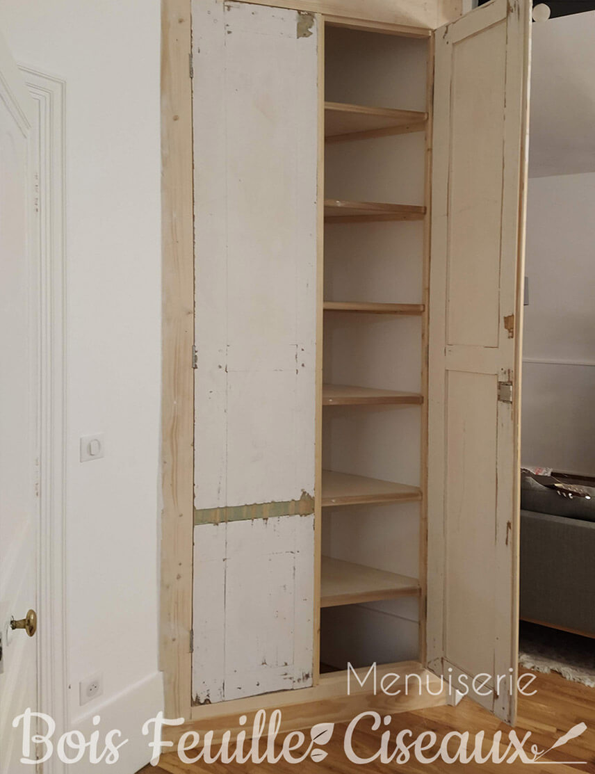 Récup de portes pour fabrication d'un meuble d'angle